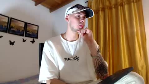 Snapshot of vlad__night chatting on 07.17.26 Vlad online show from 07.17.26