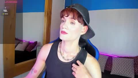 Snapshot of vladhellsing4 chatting on 02.16.25 Vlad online show from 02.16.25