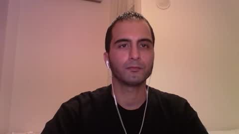 Snapshot of volve5 chatting on 02.26.26 volve5 online show from 02.26.26