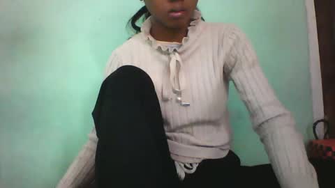 Snapshot of vounialdy chatting on 02.24.25 vounialdy online show from 02.24.25