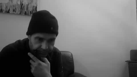 voyeuredeluxe online show from 12.16.25