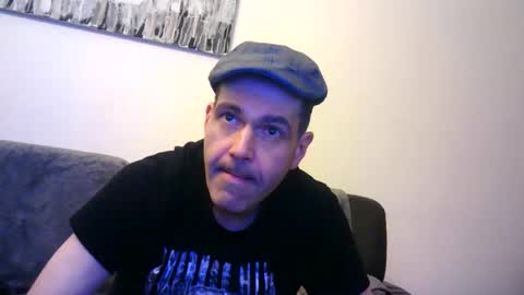 voyeuredeluxe online show from 12.23.25