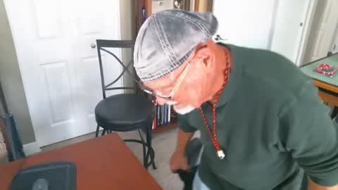 Vueuorme online show from 12.17.24