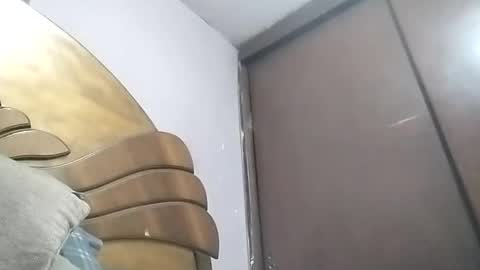 Snapshot of vujadetr chatting on 11.19.25 vujadetr online show from 11.19.25