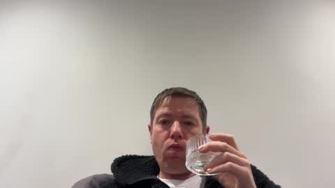 Snapshot of w919 chatting on 01.09.26 V online show from 01.09.26