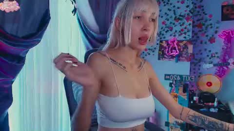 Snapshot of waifu_exe chatting on 06.17.26 Waifu exe online show from 06.17.26