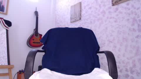 Snapshot of wake_and_bakee chatting on 01.13.25 John online show from 01.13.25