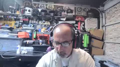 wakesblowinclouds online show from 10.23.25