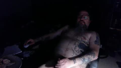 Snapshot of wakeupthedead77 chatting on 04.05.26 Mr. Dead online show from 04.05.26