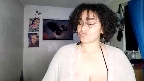 Juli online show from 10.26.25