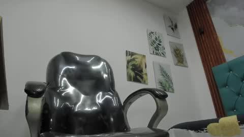 Snapshot of walter_noils chatting on 05.26.26 WALTER NOILS online show from 05.26.26
