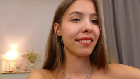 Wendy. Hello Honeys Ill see you 2nd 5th 7th this week love you3 online show from 12.13.24