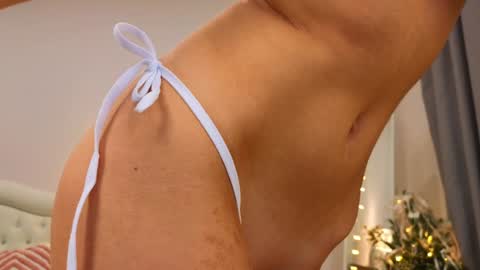 Wendy. Hello Honeys Ill see you 2nd 5th 7th this week love you3 online show from 12.16.24