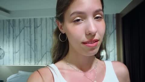 Wendy. Hello Honeys Ill see you 2nd 5th 7th this week love you3 online show from 01.25.25