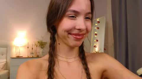 Wendy. Hello Honeys Ill see you 2nd 5th 7th this week love you3 online show from 03.07.25