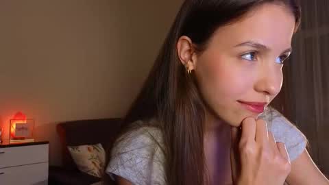 Wendy. Hello Honeys Ill see you 2nd 5th 7th this week love you3 online show from 10.13.25