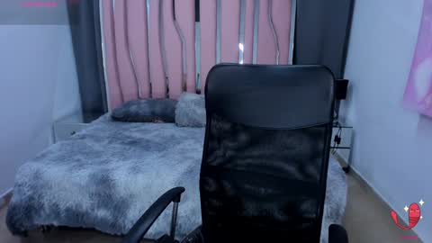 Snapshot of wandaxs69 chatting on 02.03.25 wanda online show from 02.03.25