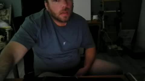 Snapshot of wanderlook chatting on 06.17.26 wanderlook online show from 06.17.26