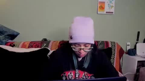 Snapshot of waningrosee chatting on 02.17.25 Waningrose Lu online show from 02.17.25