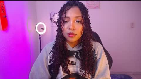 Snapshot of warisgoddes chatting on 01.19.26 EMILY online show from 01.19.26