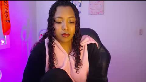 Snapshot of warisgoddes chatting on 02.01.26 EMILY online show from 02.01.26