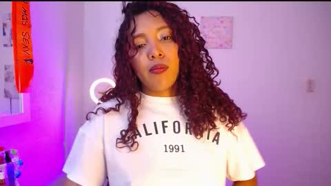 Snapshot of warisgoddes chatting on 02.08.26 EMILY online show from 02.08.26