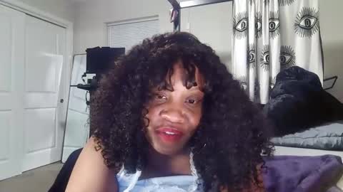 LAUREN LUSH online show from 04.06.26