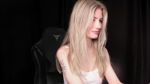 waterfallwoods online show from 01.18.25