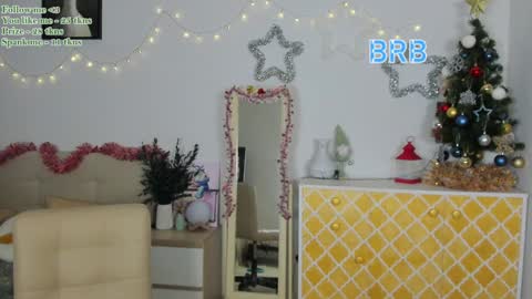 Snapshot of watermelon_sugar_ chatting on 12.30.24 Tess Pls support me with Can we reach 155 my favorite number online show from 12.30.24