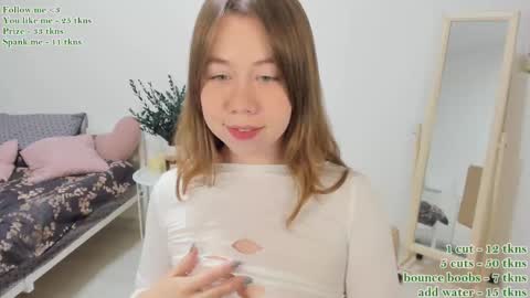 Snapshot of watermelon_sugar_ chatting on 03.04.25 Tess Pls support me with Can we reach 155 my favorite number online show from 03.04.25