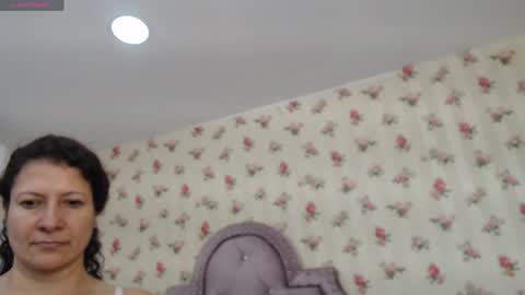 Snapshot of watson_crystal00 chatting on 05.11.26 Milf Latina online show from 05.11.26