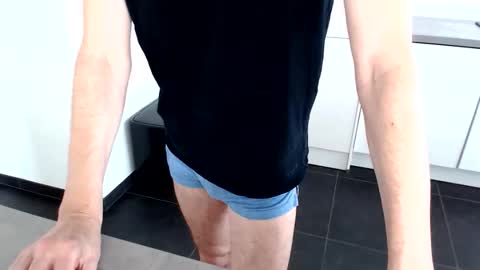 Snapshot of wave3210 chatting on 09.28.25 wave3210 online show from 09.28.25