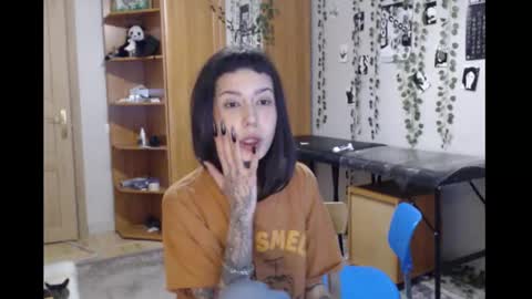 Mina online show from 02.22.26