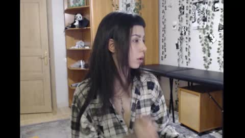 Mina online show from 02.26.26