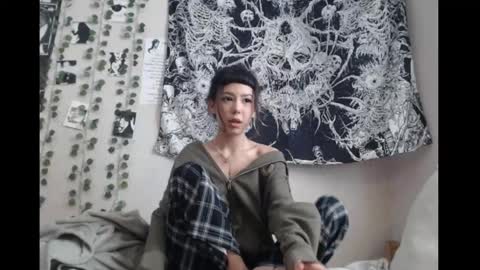 Mina online show from 03.17.26