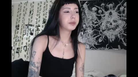 Mina online show from 04.15.26