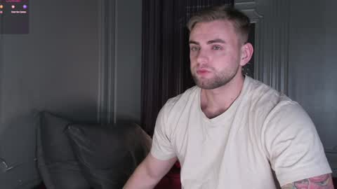 Snapshot of waynemiller_ chatting on 12.15.24 Wayne online show from 12.15.24