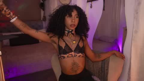 Snapshot of wayuu_goddess chatting on 05.22.26 Wayuu Goddess 3 online show from 05.22.26