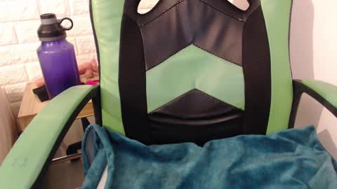 Trixie 3 online show from 02.01.25