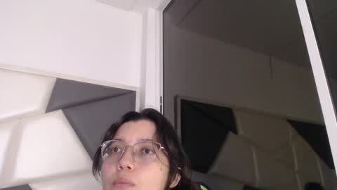 Trixie 3 online show from 10.04.25