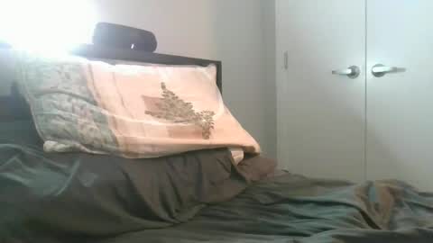 Snapshot of weatheredvoid chatting on 02.04.25 WeatheredVoid online show from 02.04.25