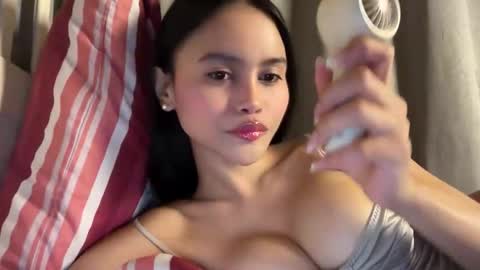 Maggie online show from 10.05.25