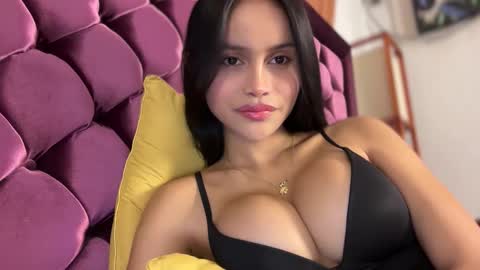 Snapshot of webcammaggie chatting on 04.29.26 Maggie online show from 04.29.26