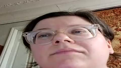 Snapshot of webgirl2 chatting on 06.19.26 Marina online show from 06.19.26