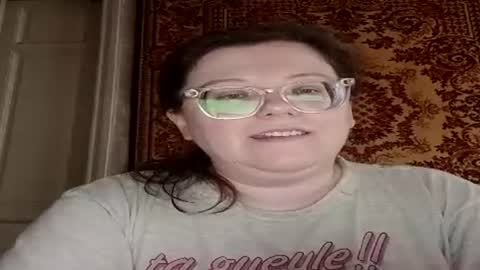 Snapshot of webgirl2 chatting on 07.25.26 Marina online show from 07.25.26