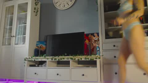  moon  online show from 12.04.24