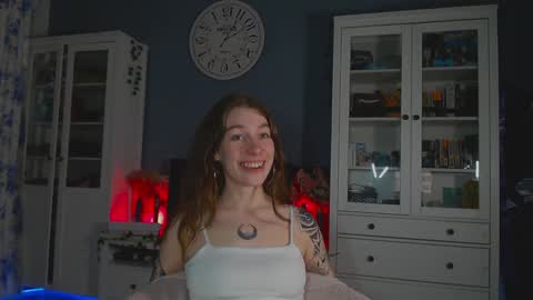  moon  online show from 02.05.25