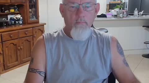 Wellhelloo online show from 02.21.26