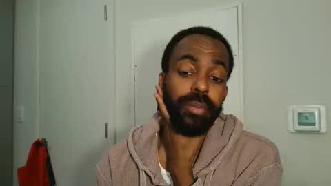 Snapshot of wellpackaged_ chatting on 04.19.26 Langston online show from 04.19.26