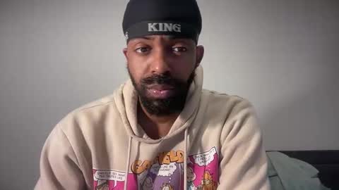 Snapshot of wellpackaged_ chatting on 04.22.26 Langston online show from 04.22.26